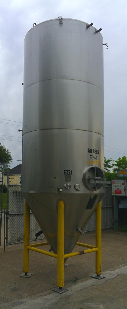 Tank 2000 gallon vertical tank, Stainless Steel, 20 PSI jacket, conical bottom