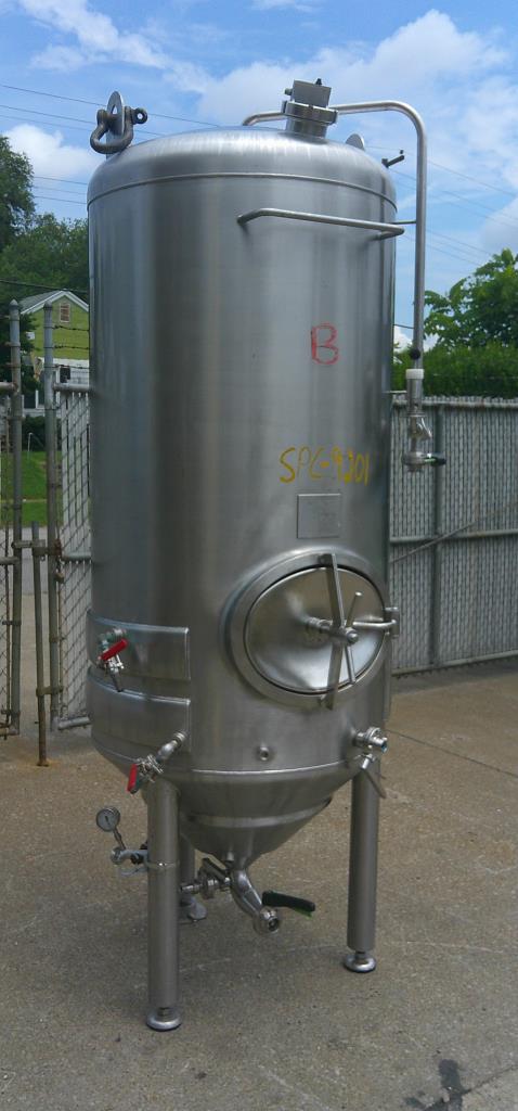 Tank 250 gallon vertical tank, Stainless Steel, conical bottom